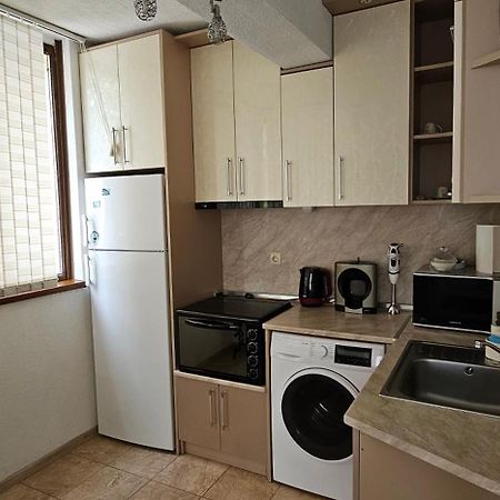 Д И В 1 - D & V 1 Apartment ساندانسكي المظهر الخارجي الصورة