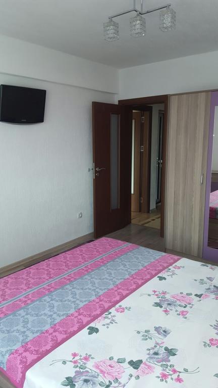 Д И В 1 - D & V 1 Apartment ساندانسكي المظهر الخارجي الصورة